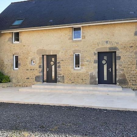 Les Gites Du Val Mandeville-en-Bessin Esterno foto