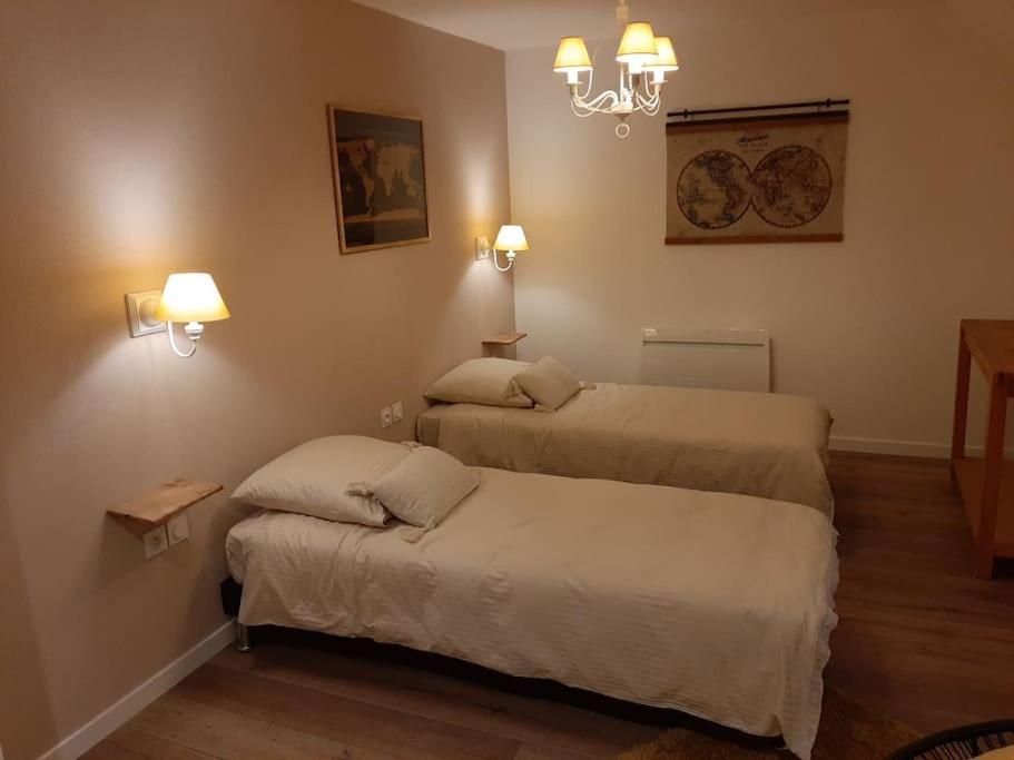 Les Gites Du Val Mandeville-en-Bessin Esterno foto